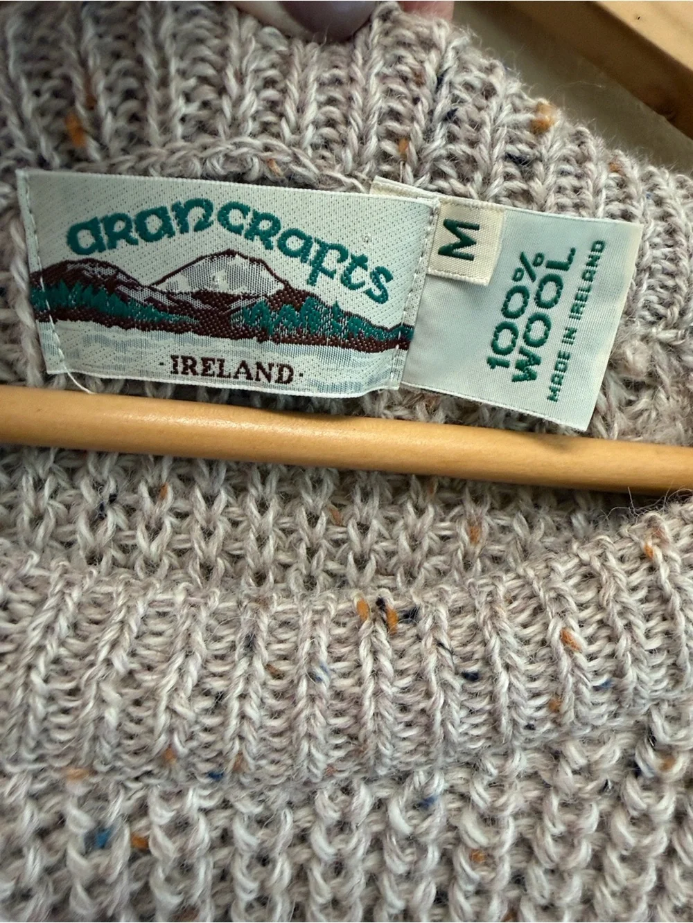 Aran Crafts Ireland 100% Wool Fisherman Cable Knit Sweater SzM - Picture 2 of 4